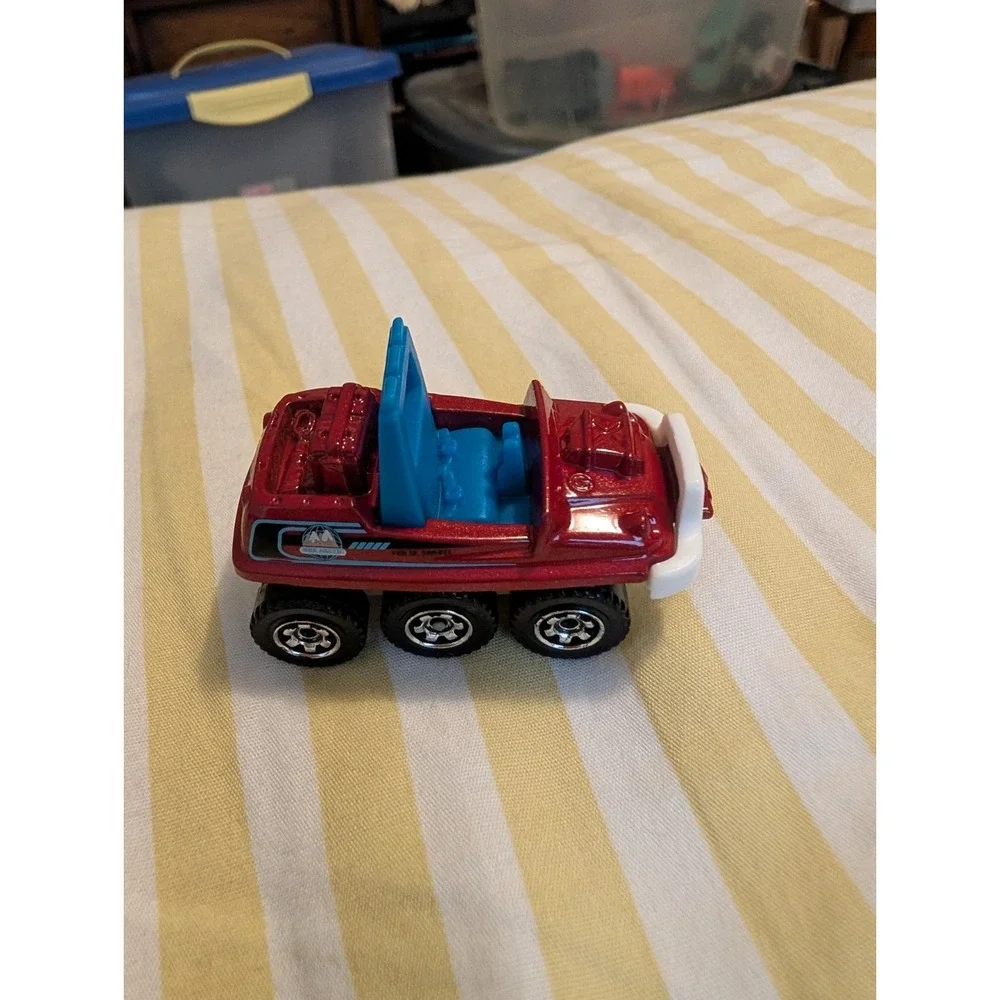 Matchbox 2011 ATV 6X6 Wheels Diecast Toy Car Red Blue White 1:64 MB831